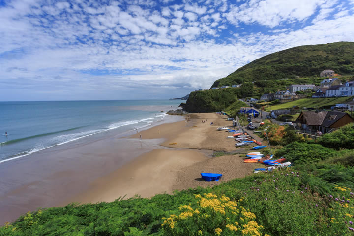 Tresaith beach shop